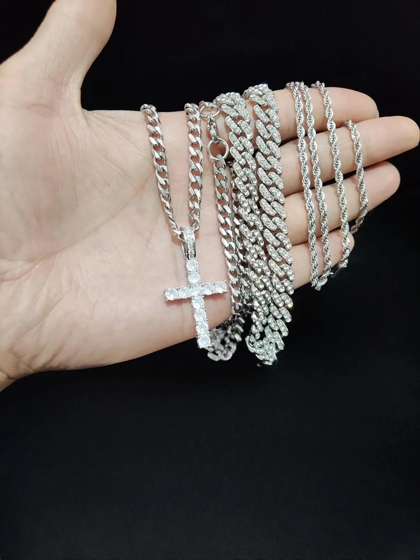 Zircon Inlaid Cross Pendant & Cuban Chain Necklace