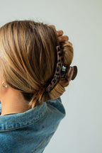 Skinny Leopard Claw Clip