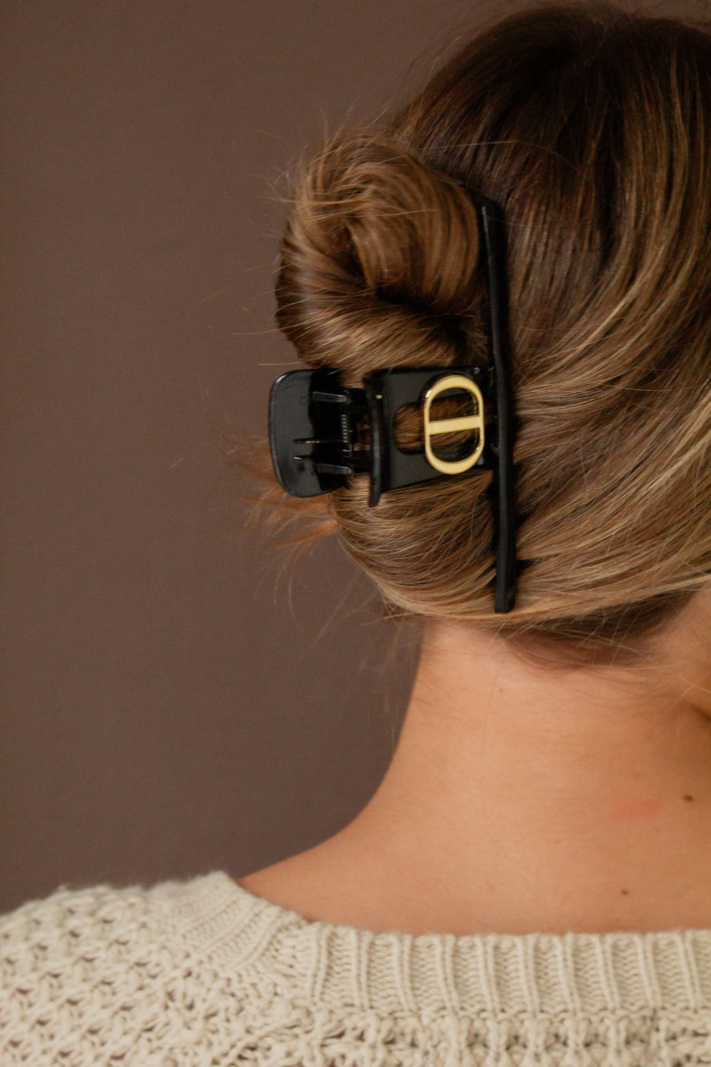 Gold Tabbed Black Claw Clip