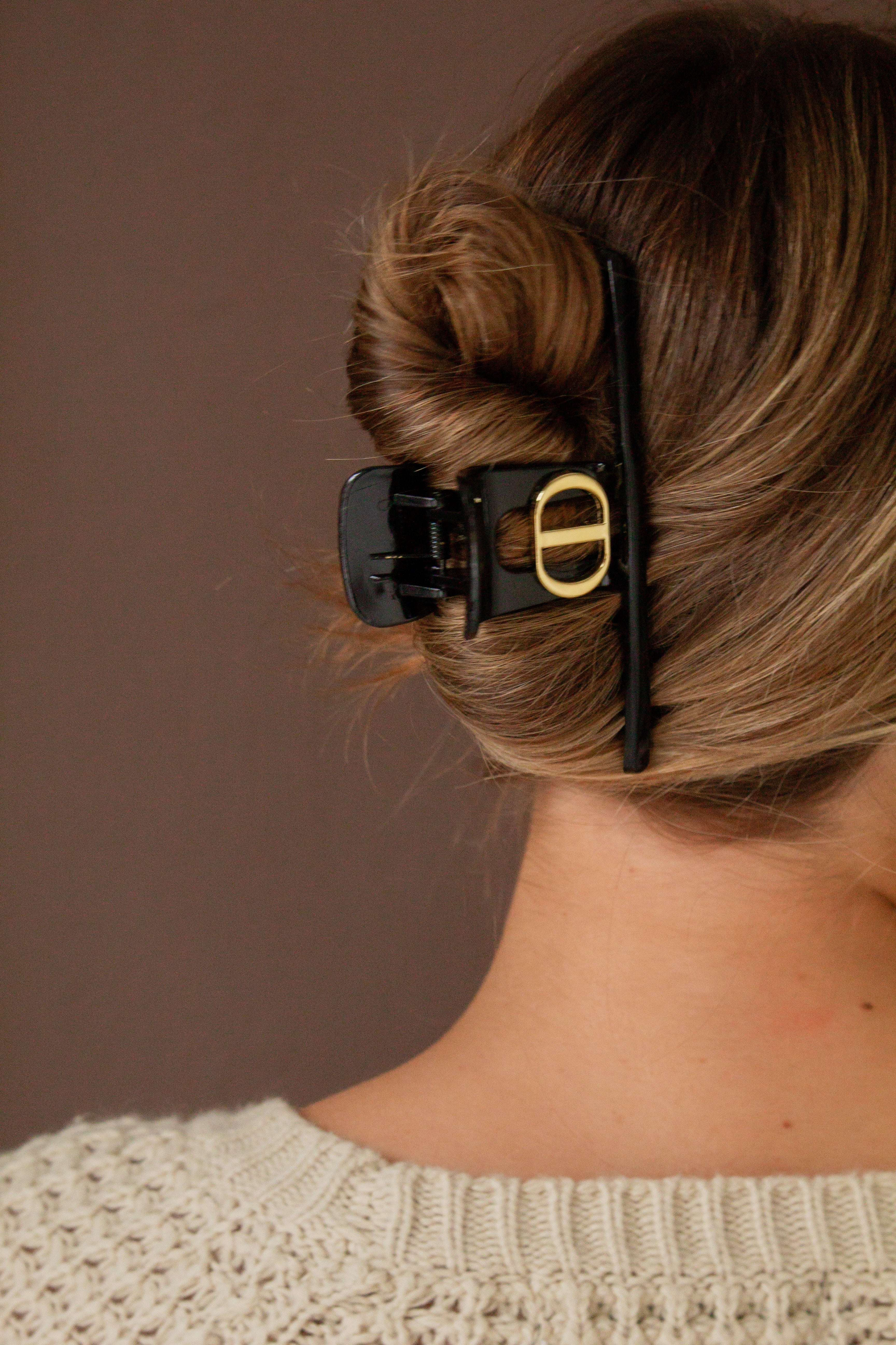Gold Tabbed Black Claw Clip