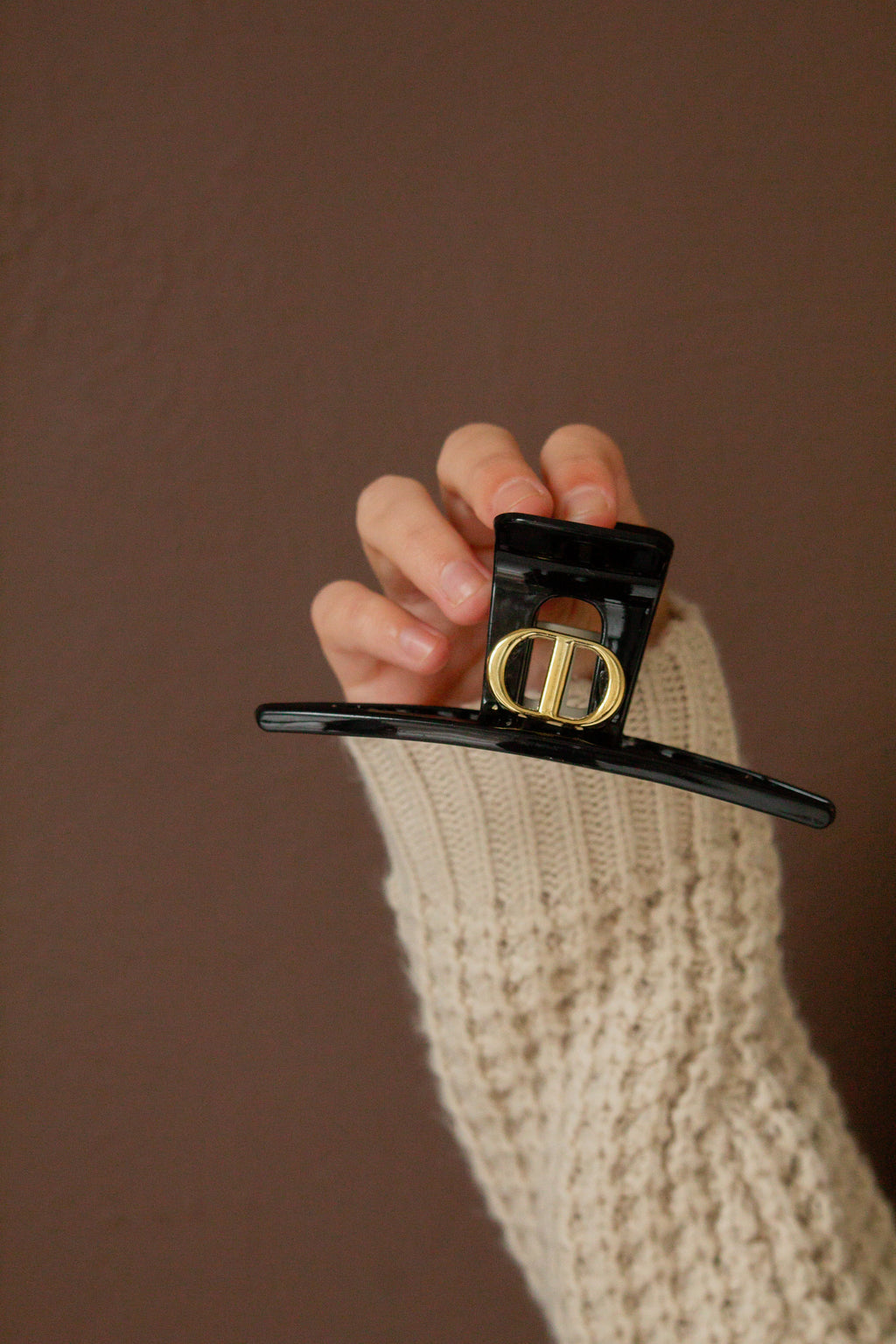 Gold Tabbed Black Claw Clip