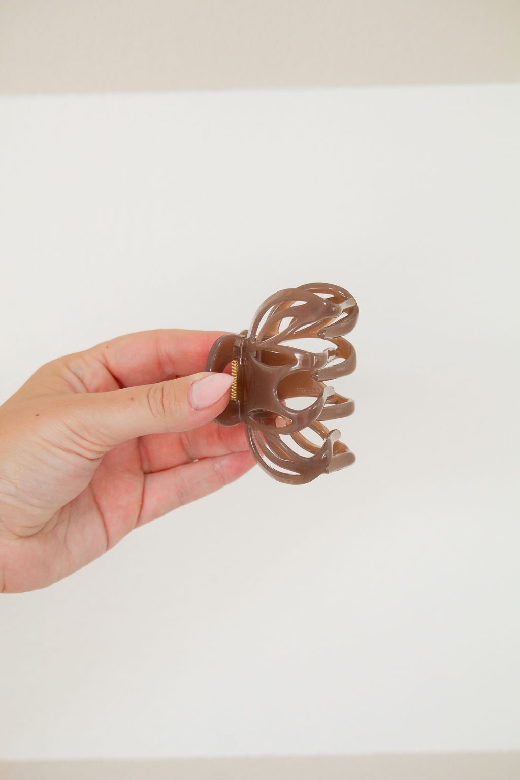 Neutral Octopus Claw Clip