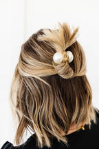 Chunky Pearl Claw Clip