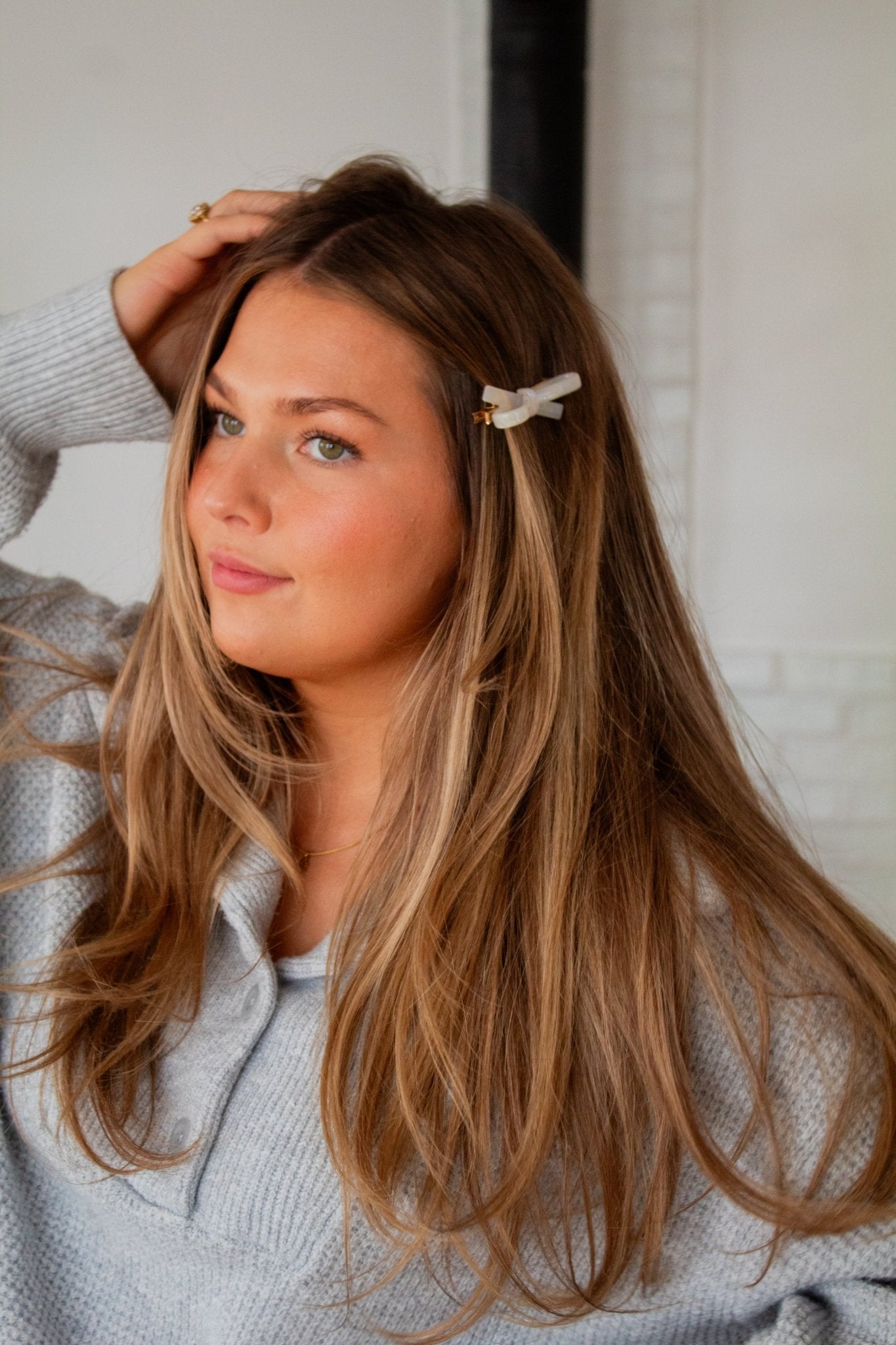 Glossy Bow Clip